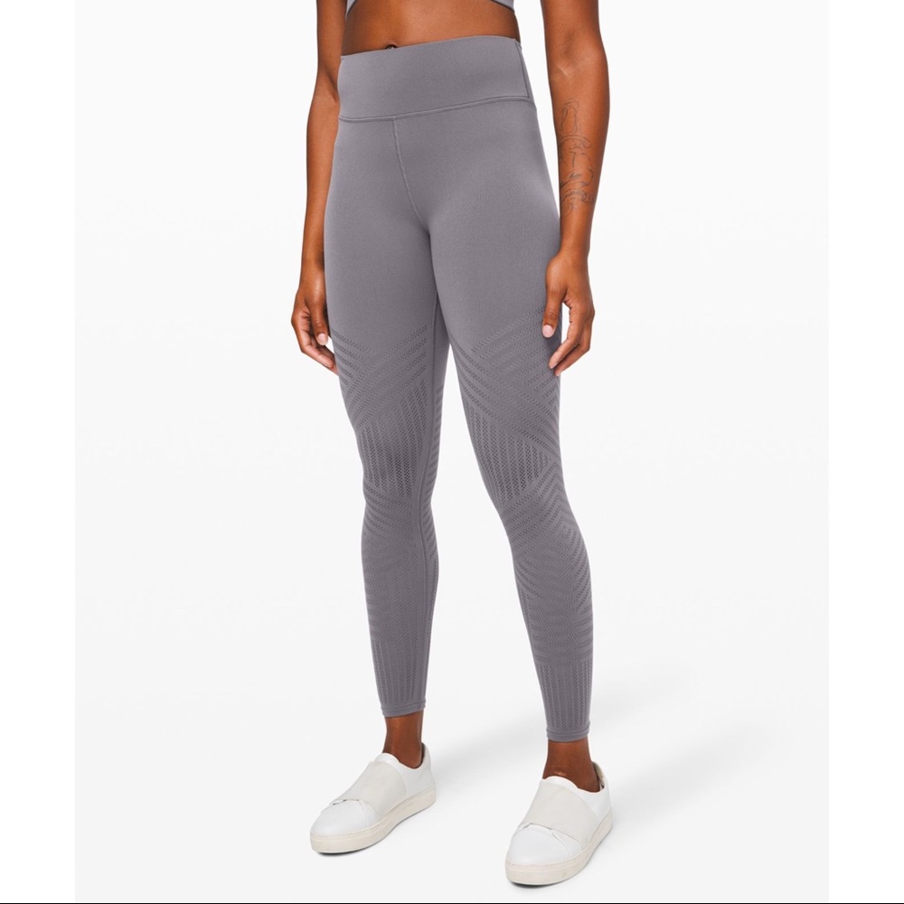 Lululemon Reveal Tight Mesh Stripes Titanium